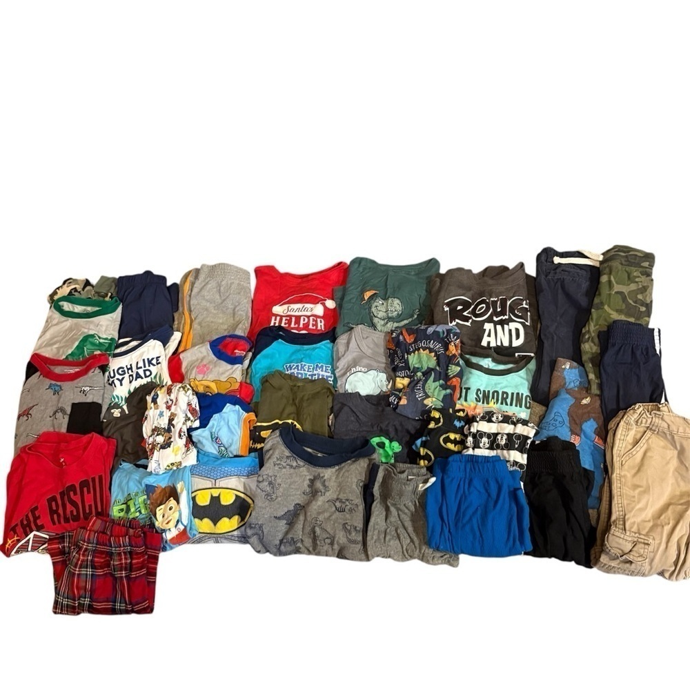 Kids Sz 5 Clothing Bundle Lot Pants Pajamas T-shirt Sweatshirt Santa Paw Patrol